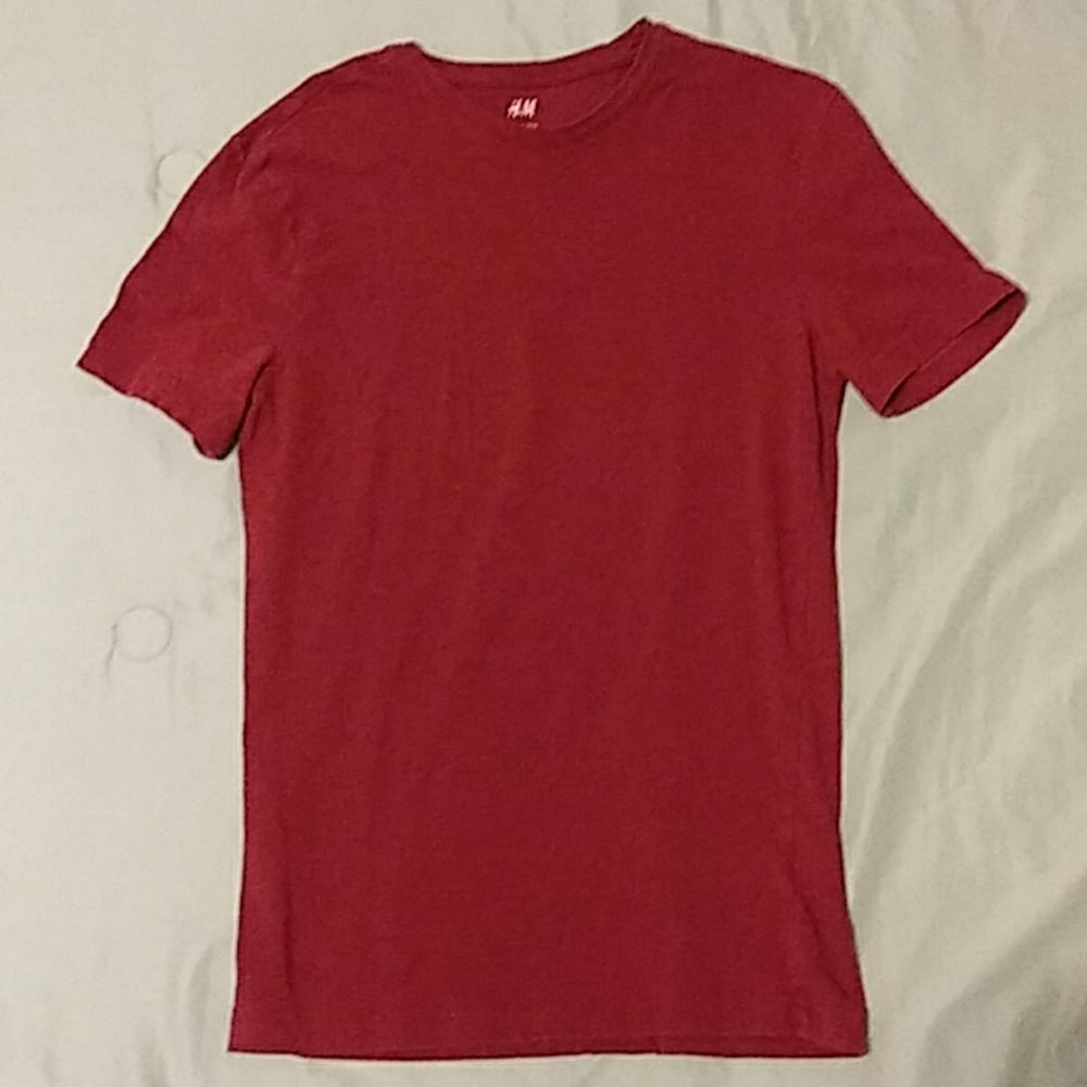 Red short sleeve shirt